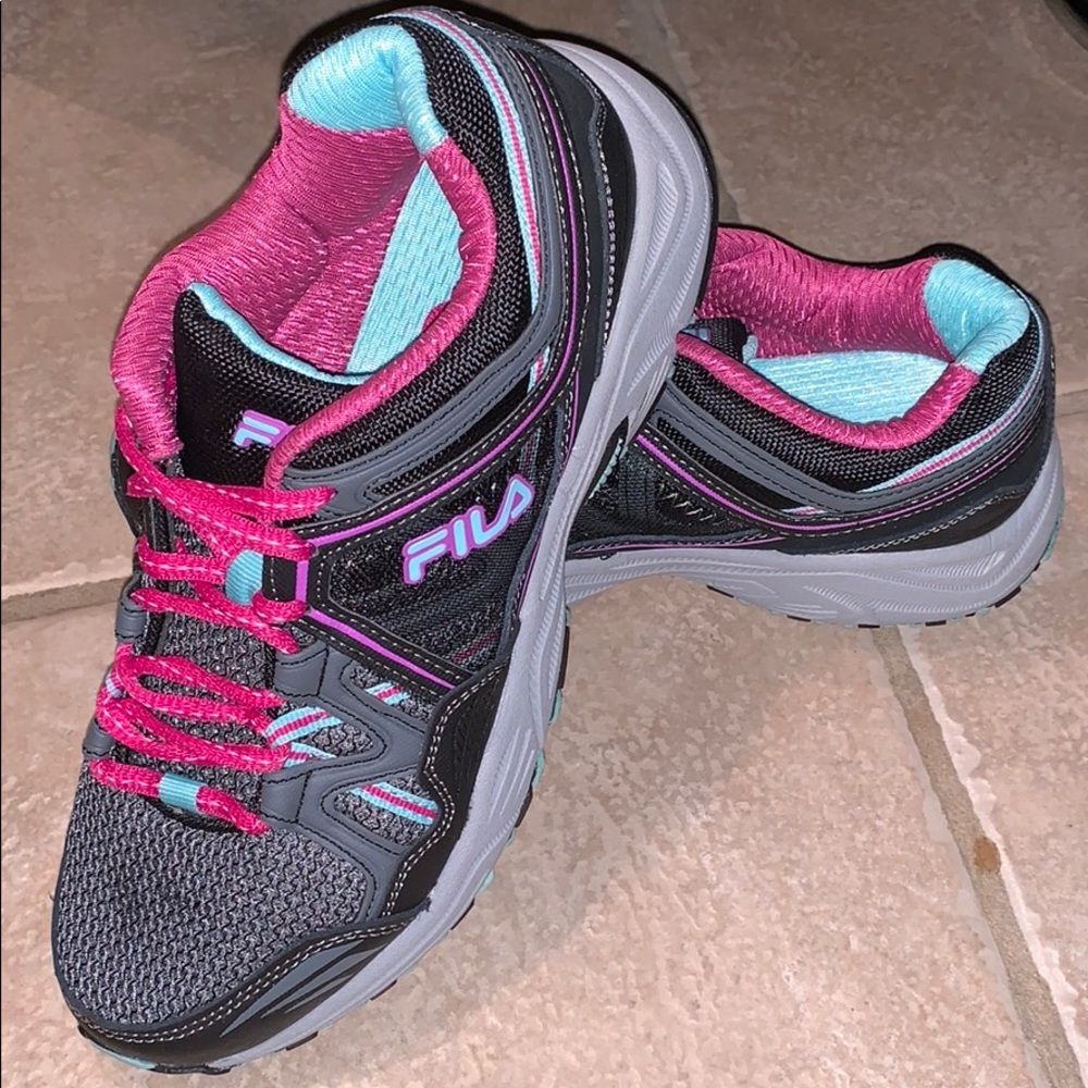 Fila tennis shoes